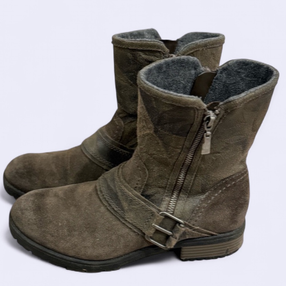 CLARKS Women's Boots size 8.5 - Picture 2 of 6